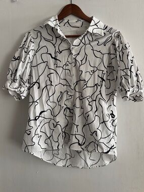 Elie Tahari Puff Sleeve White Collared Blouse with Black Print